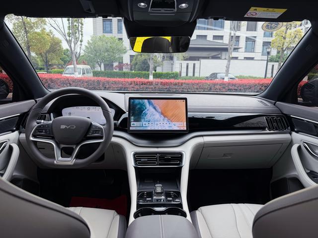 BYD Song Plus DM 2025 DM-i 112km Premium – фото 16