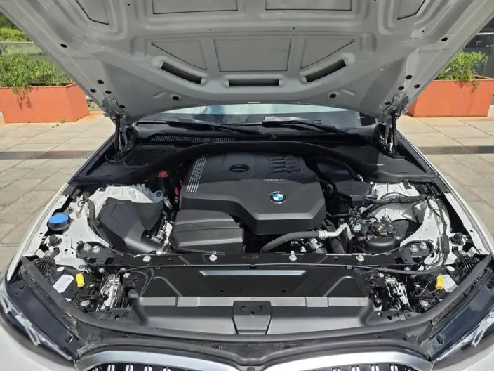 BMW 3 Series 2023 Model 320Li M Sports Set – фото 7