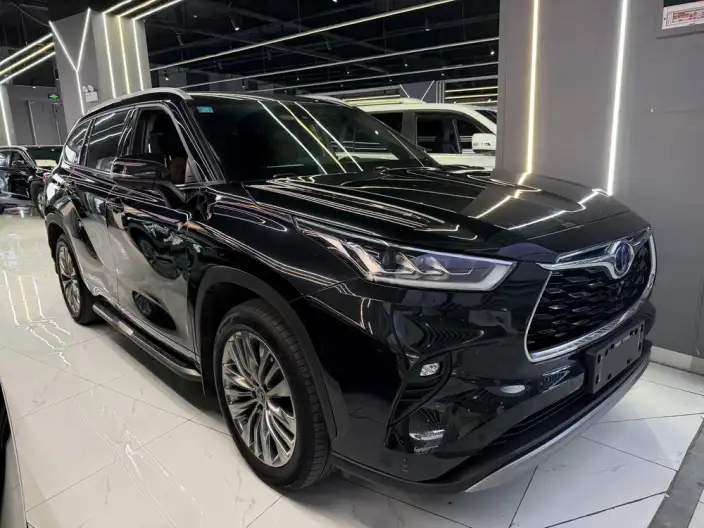 Toyota Highlander 2022 Model Hybrid 2.5L 4WD Premium Edition 7 seat – фото 3