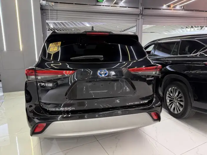 Toyota Highlander 2022 Model Hybrid 2.5L 4WD Premium Edition 7 seat – фото 5