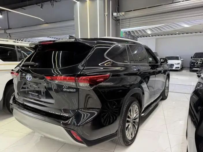 Toyota Highlander 2022 Model Hybrid 2.5L 4WD Premium Edition 7 seat – фото 6