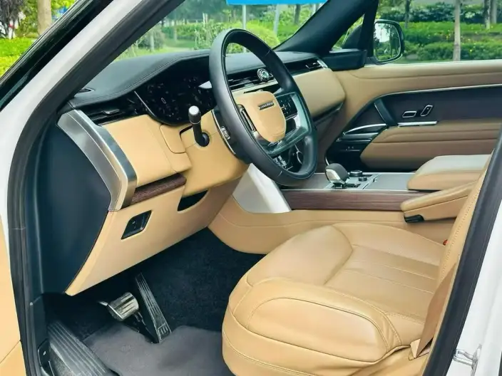 Range Rover 2023 Model 3.0 L6 400PS Shengshi Extended Edition – фото 8