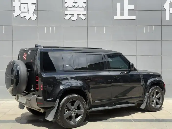 Land Rover Defender 2024 Model 110 3.0T P400 XS – фото 5