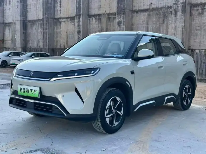 Yuan UP 2025 Model Smart Driving Edition 401KM Leading Model – фото 1