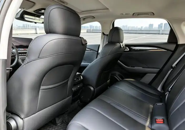 Geely Emgrand 2026 Model No. 5 Gen 1.5L CVT Luxury Model – фото 10