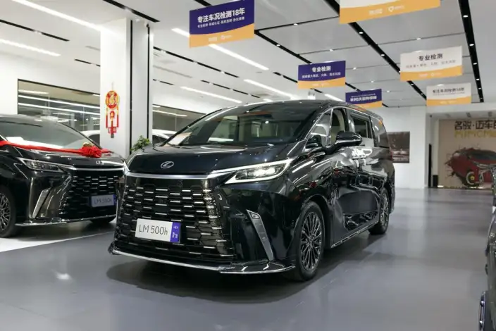 Lexus LM 2026 Model 500h DIRECT4 VI seat Respect Edition – фото 1