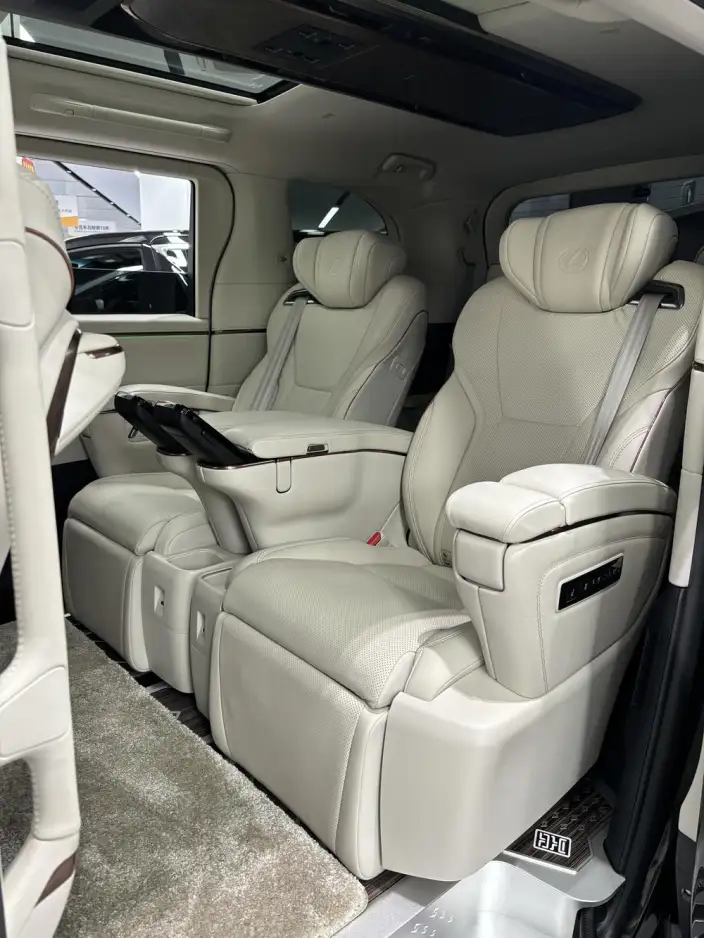Lexus LM 2026 Model 500h DIRECT4 VI seat Respect Edition – фото 2