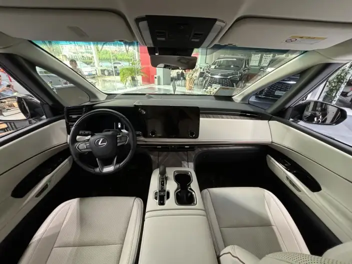 Lexus LM 2026 Model 500h DIRECT4 VI seat Respect Edition – фото 6
