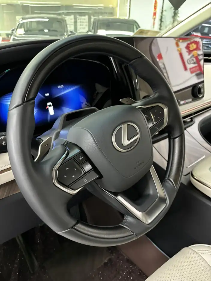 Lexus LM 2026 Model 500h DIRECT4 VI seat Respect Edition – фото 8
