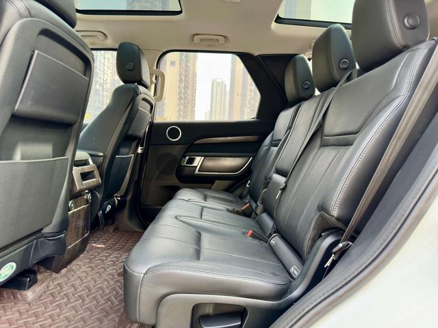 Land Rover Discovery Модель 2019 года 3.0 V6 SE – фото 12