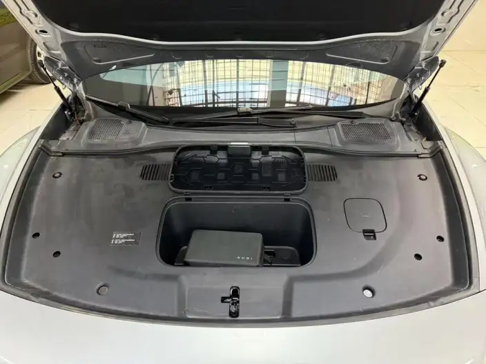 AUDI E5 Sportback 2026 Model Flagship quattro Model – фото 6