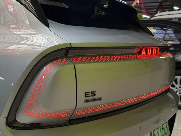 AUDI E5 Sportback 2026 Model Flagship quattro Model – фото 7