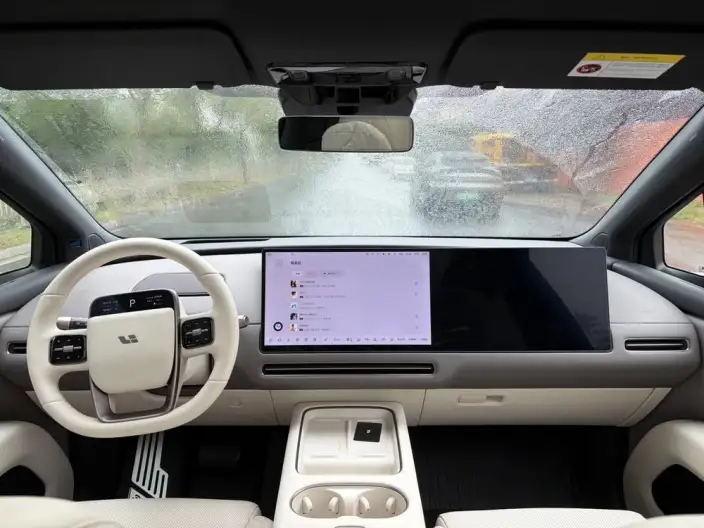 Li Auto i6 2025 Model 4WD Standard Edition – фото 7