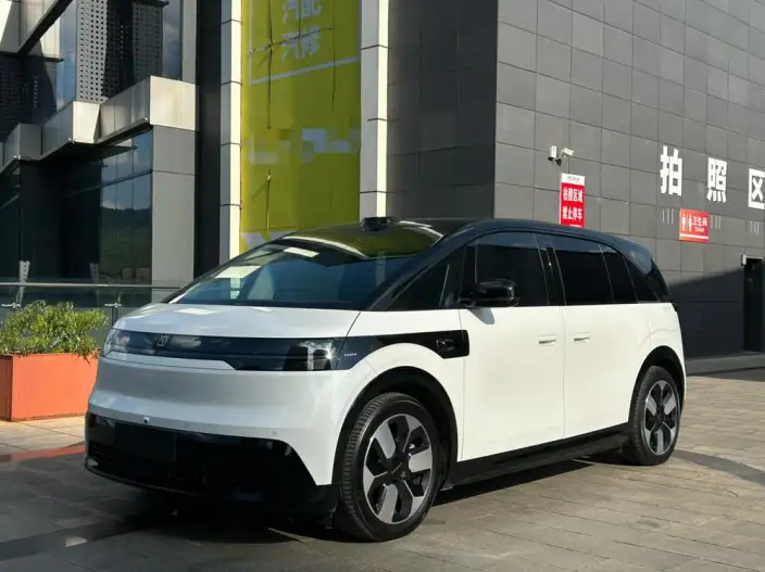 ZEEKR MIX 2025 Model 76kWh Smart Driving Edition – фото 1