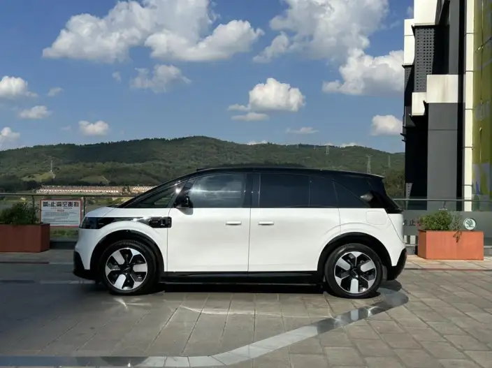 ZEEKR MIX 2025 Model 76kWh Smart Driving Edition – фото 4