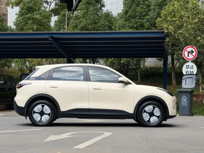 Geely Galaxy StarWish 2025 Model 310km Youth Edition – фото 8