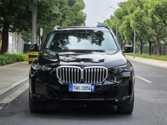 BMW X5 2025 Model xDrive30Li Exclusive Model M Sports Night Set – фото 2