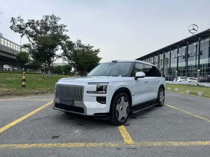 ZEEKR 9X 2025 Model Ultra Edition 70kWh VI seat – фото 1