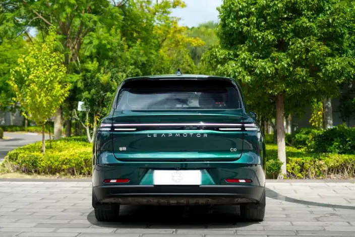 Leapmotor C10 2024 Model EV Edition 530 Smart Edition – фото 6