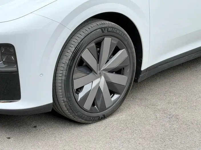 Li Auto i8 2026 Model 4WD High performance Edition – фото 10