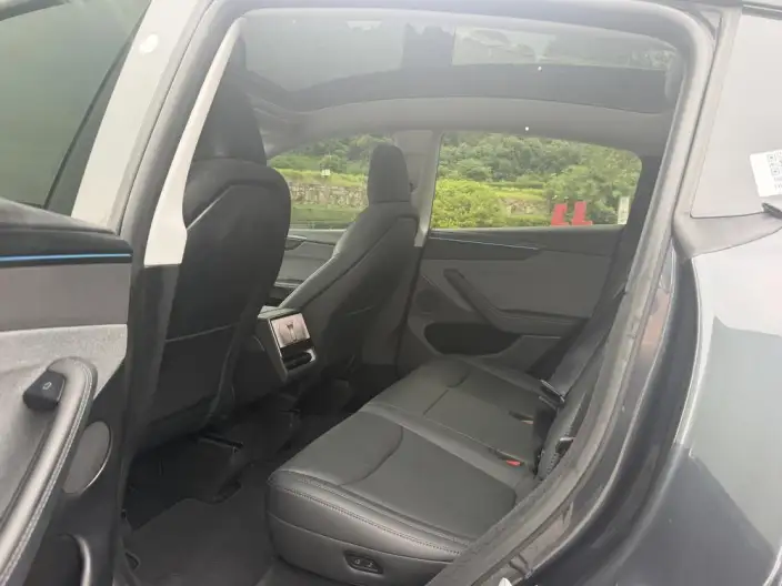 Model Y 2025 Model Rear-wheel drive version – фото 10