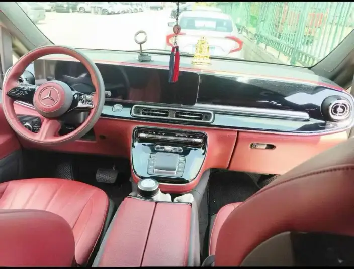 Viano 2024 Model 2.0T Elite Edition 7 seat – фото 5