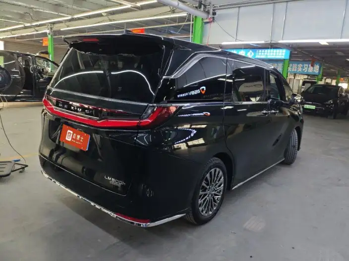 Lexus LM 2026 Model 500h DIRECT4 VI seat Respect Edition – фото 3