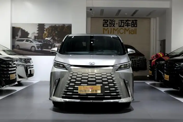 Lexus LM 2023 Model 500h DIRECT4 VI seat Respect Edition – фото 2