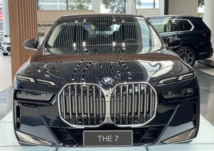 BMW 7 Series 2026 Model 735Li M Sports Set – фото 2