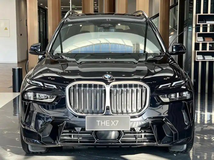 BMW X7 2026 Model xDrive40i Exclusive Model M Sports Set 7 seat – фото 2