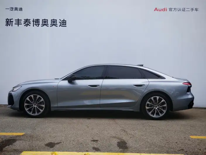 Audi A6L 2026 Model 2.0T Exclusive Model