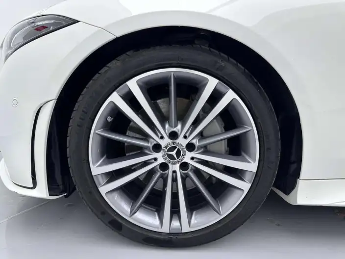 Mercedes-Benz CLS 2021 Model CLS 300 Dynamic Model – фото 8
