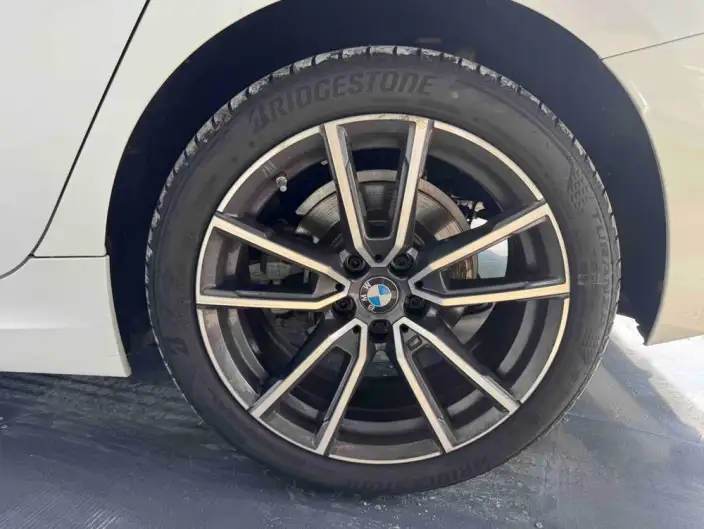 BMW 3 Series 2023 Model 320Li M Sports Set – фото 7