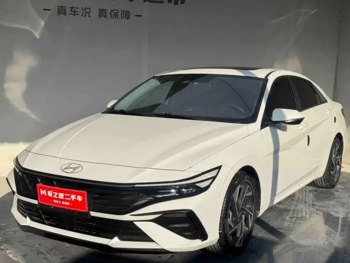 Hyundai Ioniq 2023 Model 1.5L CVT LUX Premium Edition – фото 1