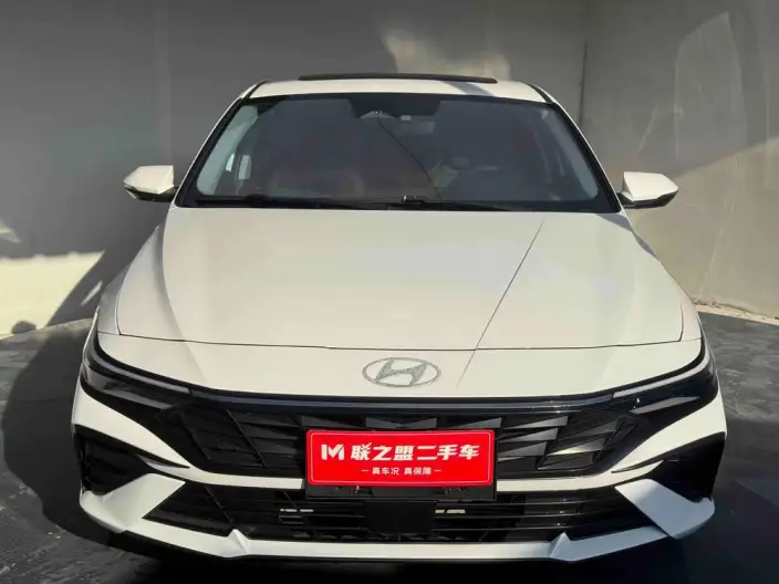 Hyundai Ioniq 2023 Model 1.5L CVT LUX Premium Edition – фото 2