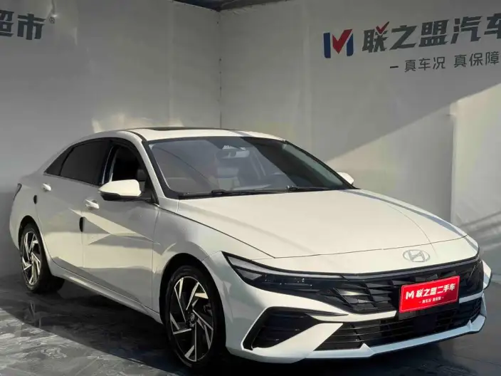 Hyundai Ioniq 2023 Model 1.5L CVT LUX Premium Edition – фото 3