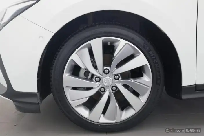 Buick Velite 6 PHEV 2020 Model Connected Smart Model – фото 8