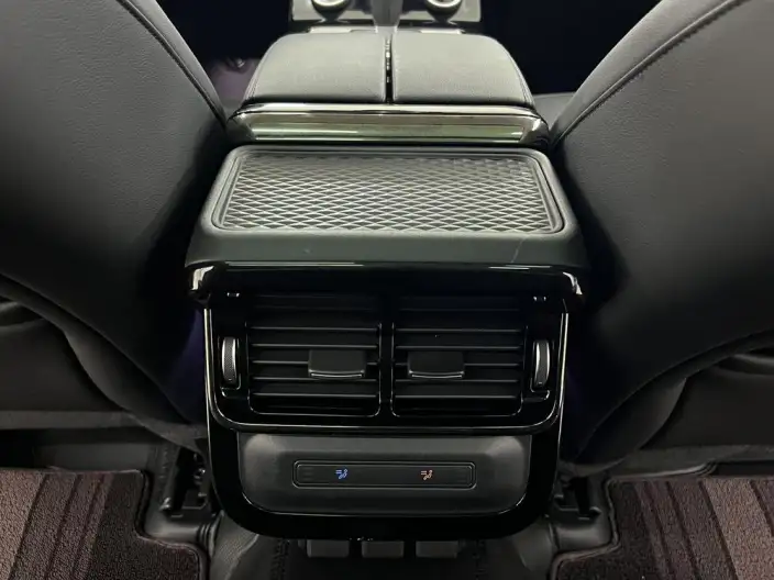 Range Rover Evoque 2023 Model Aurora L 249PS R-Dynamic Deluxe Edition – фото 10