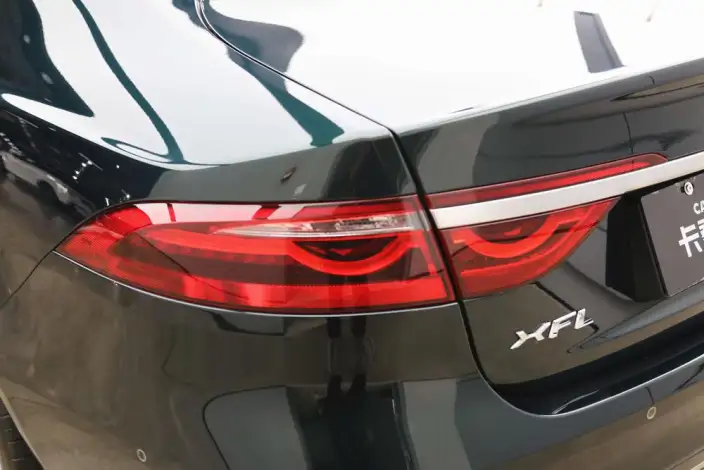 Jaguar XFL 2024 Model 2.0T P250 2WD Exclusive Deluxe Edition – фото 10