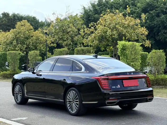 HONGQI H9 2020 Model 3.0T Flag Enjoy Edition
