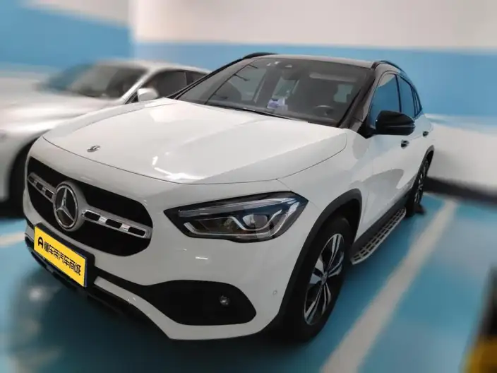 Mercedes-Benz GLA 2023 Model GLA 220 – фото 1