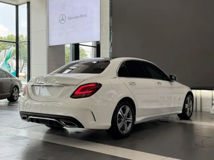 Mercedes-Benz C-Class 2021 Model C 260 L Sports Edition – фото 6