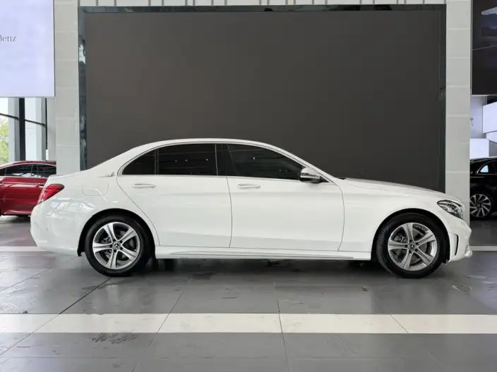 Mercedes-Benz C-Class 2021 Model C 260 L Sports Edition – фото 7