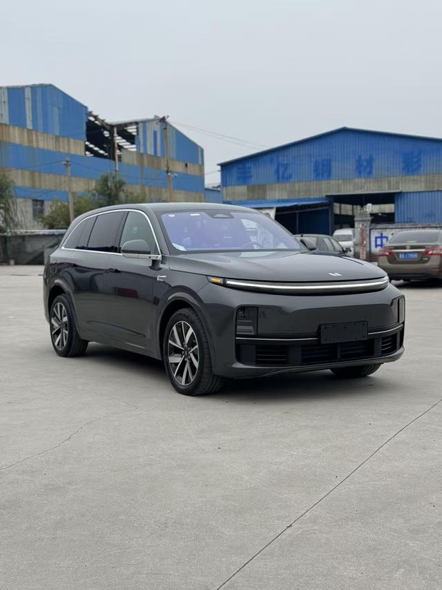 Li Auto L7 2023 Pro – фото 3