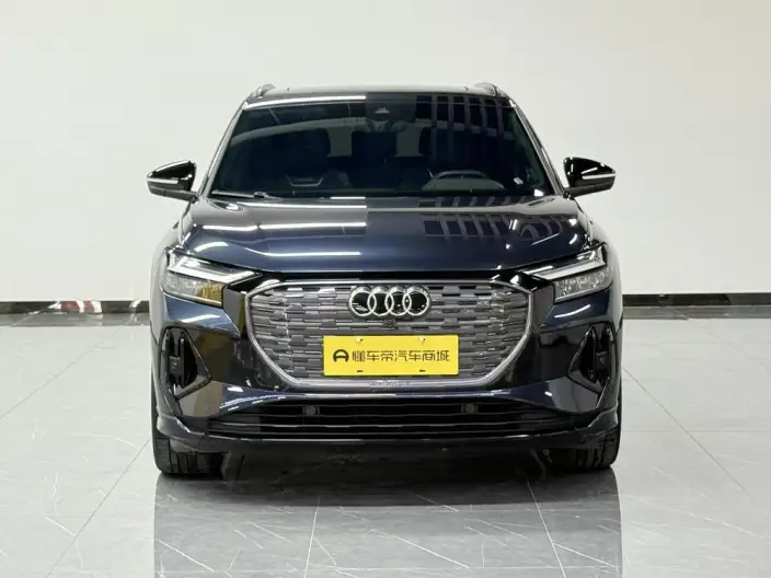 Audi Q4 e-tron 2023 Model 40 e-tron Genesis Edition – фото 2