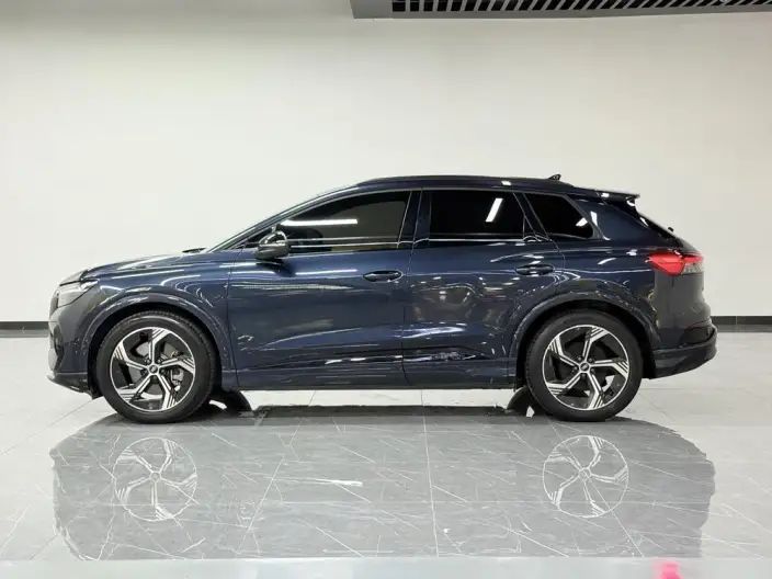 Audi Q4 e-tron 2023 Model 40 e-tron Genesis Edition – фото 4
