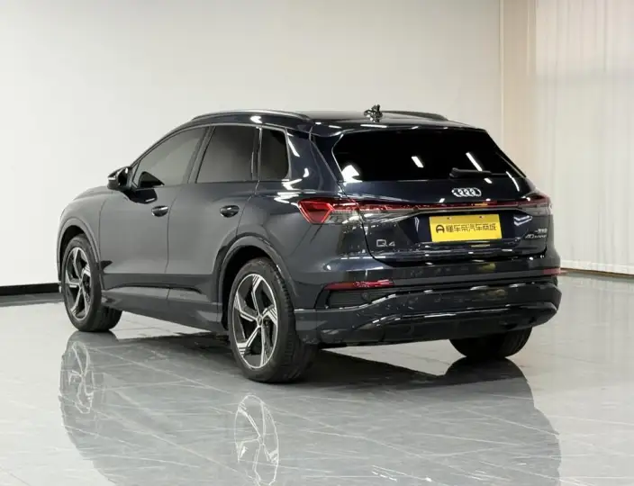 Audi Q4 e-tron 2023 Model 40 e-tron Genesis Edition – фото 5