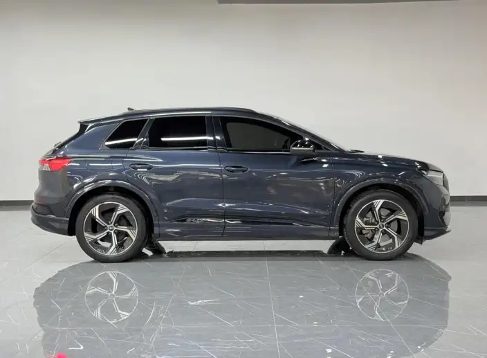 Audi Q4 e-tron 2023 Model 40 e-tron Genesis Edition – фото 8