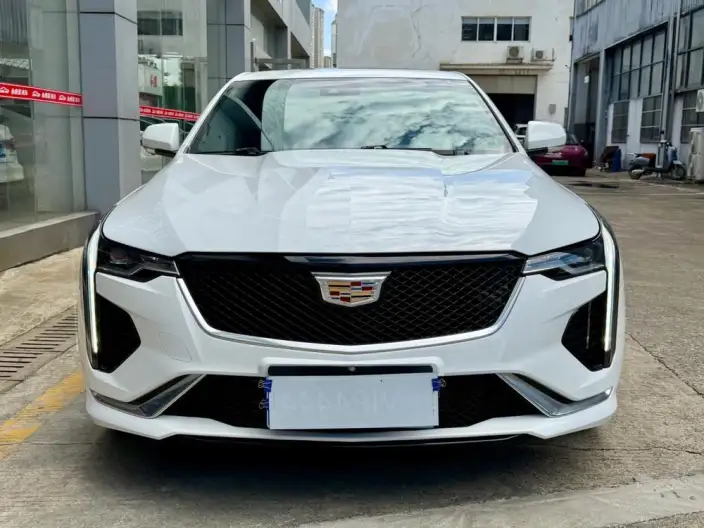Cadillac CT4 2020 Model 28T Fashion Model – фото 2