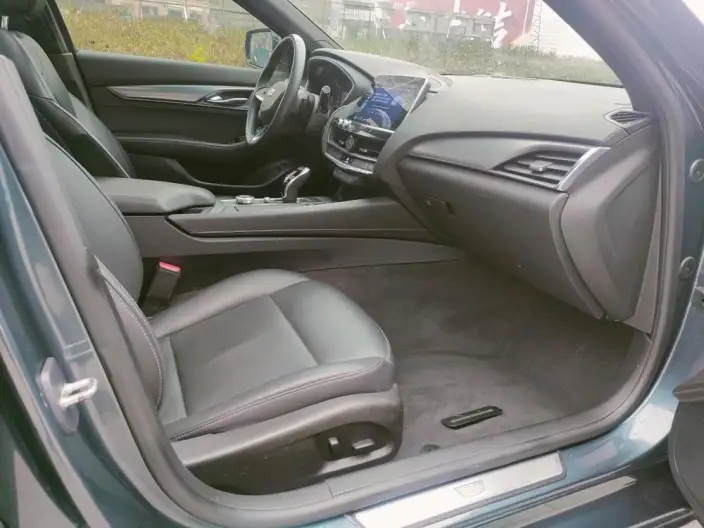 Cadillac CT5 2022 Model 28T Luxury Model – фото 9